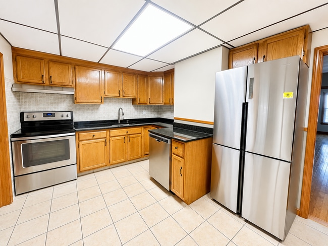 Kitchen - 210 Walnut St Unit 210 Walnut 1st Floor