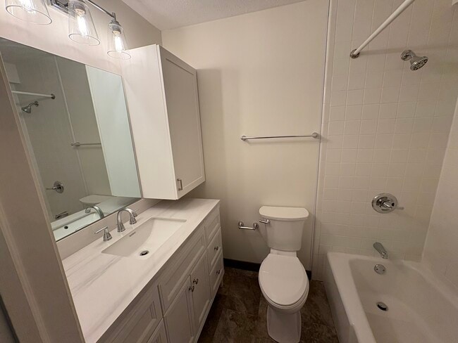 Photo - Pleasant Hill Apartments