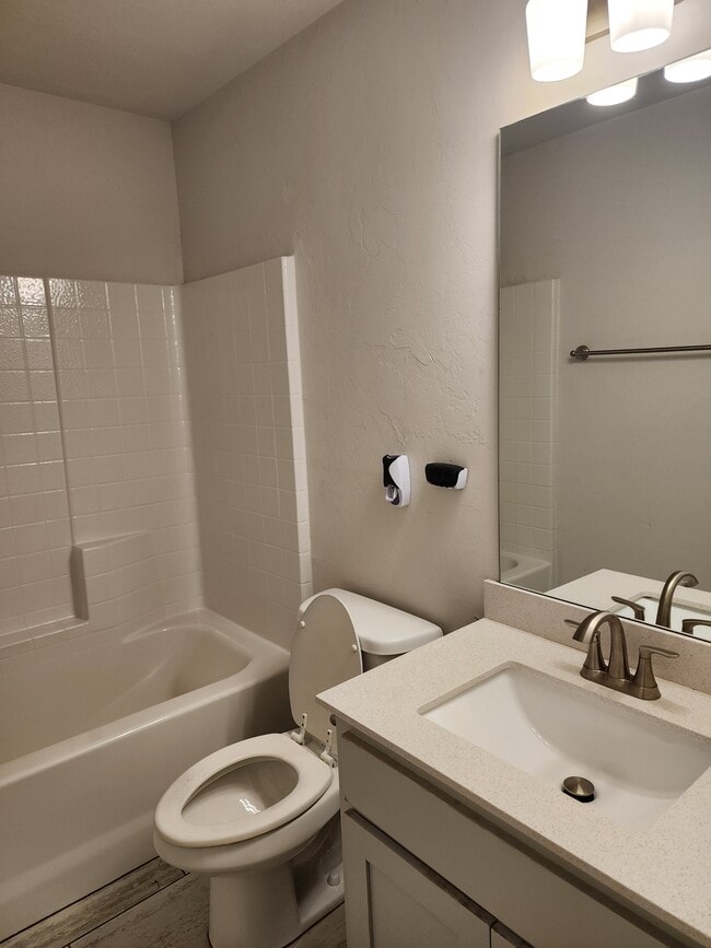 Photo - 4617 Emerald Knoll Rd