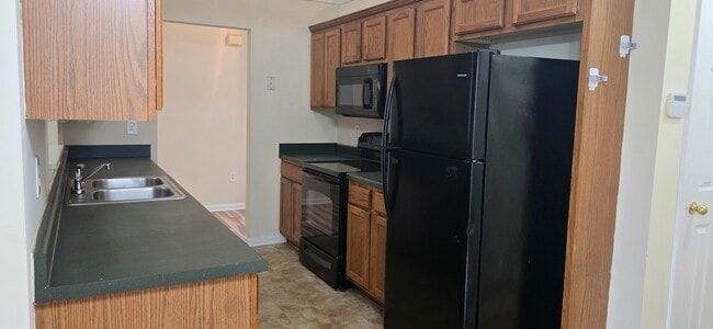 85 Cashew Ct