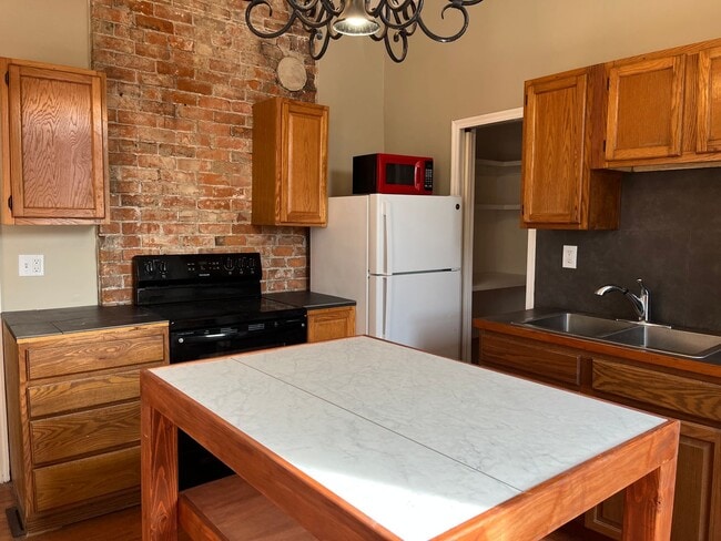 Photo - 2219 Scott St Unit 2219 Scott Blvd.