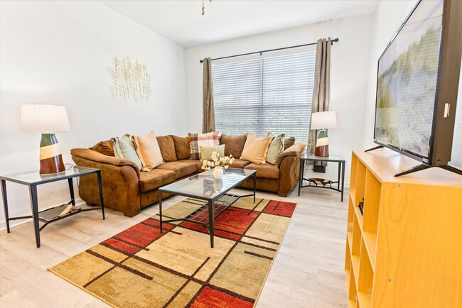 Building Photo - 2304 Silver Palm Dr Unit ID1248716P Rental