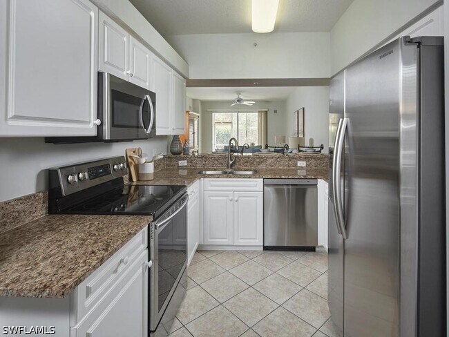 Photo - 20041 Barletta Ln Unidad 2411