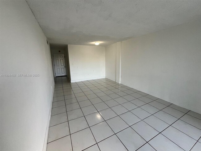 Photo - 9460 Fontainebleau Blvd Unit 533