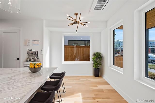 Photo - 2451 Lawrence St