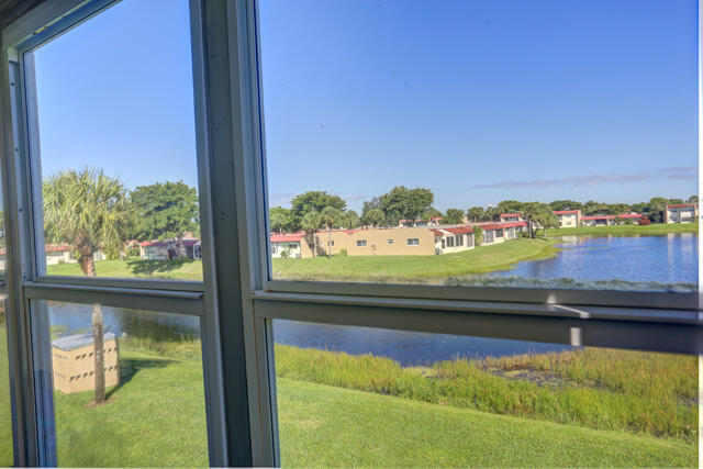 Photo - 235 Golden River Dr