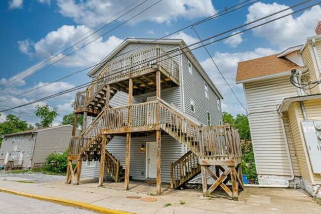 Photo - 749 Garrison Ave Apartment Unit 749-B