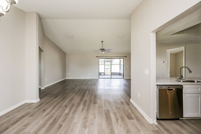 Photo - 7344 Ashmore Dr