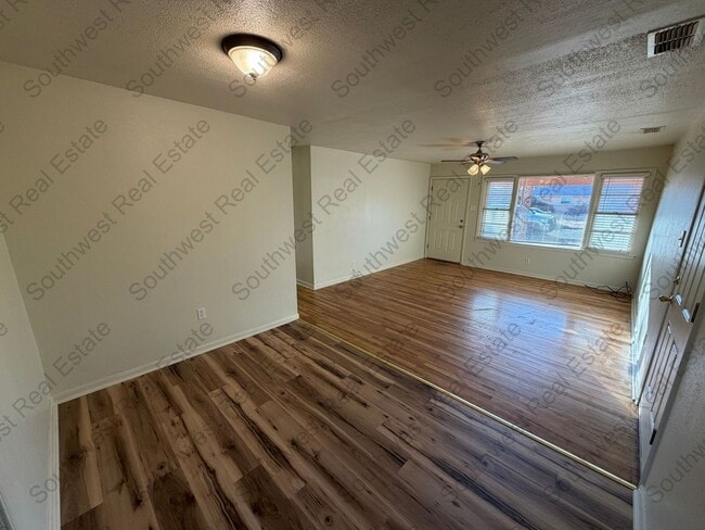 Photo - Beautiful- 3 Bedroom 1 bathroom Freshly Painted!