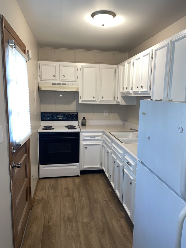 Photo - 1540 N Elizabeth St