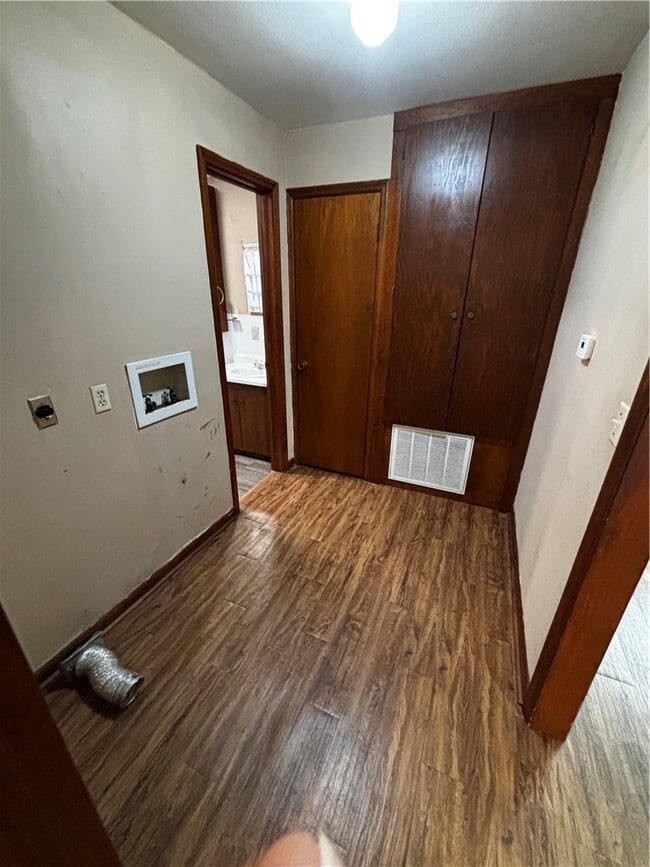 Photo - 307 N Central St