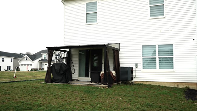 Photo - 3443 Alder Ave