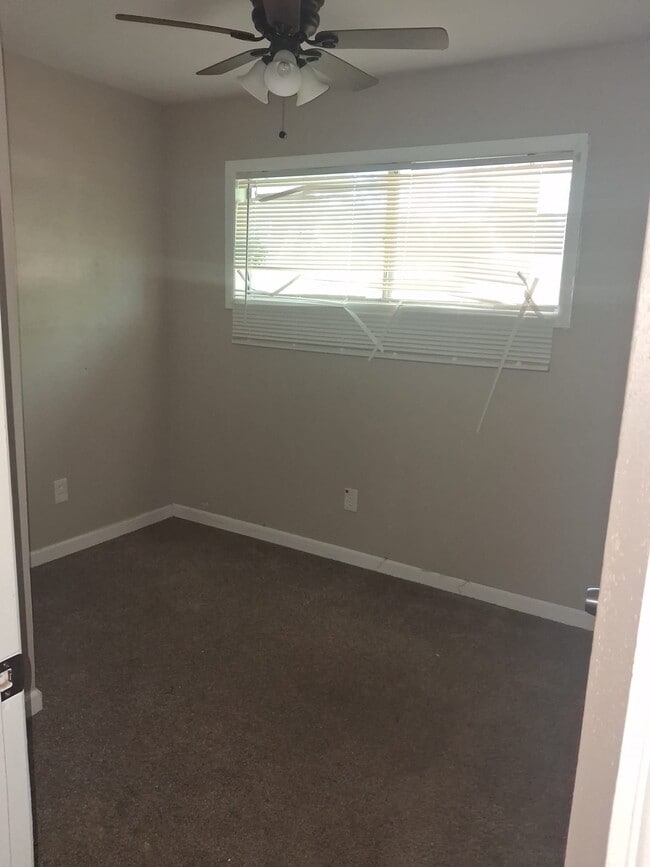 Photo - 117 Leonard Dr