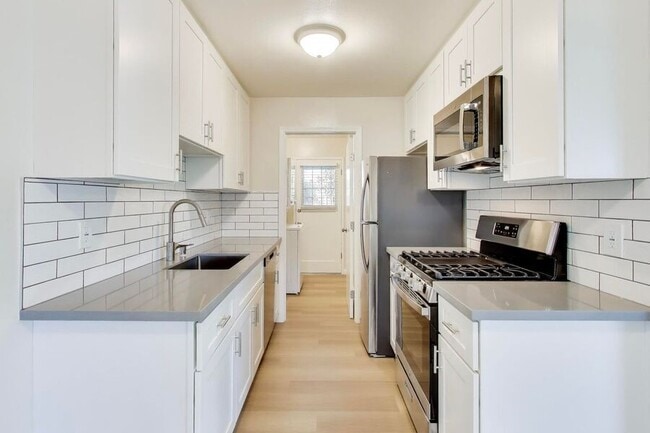 Building Photo - 451 Ruth Ct