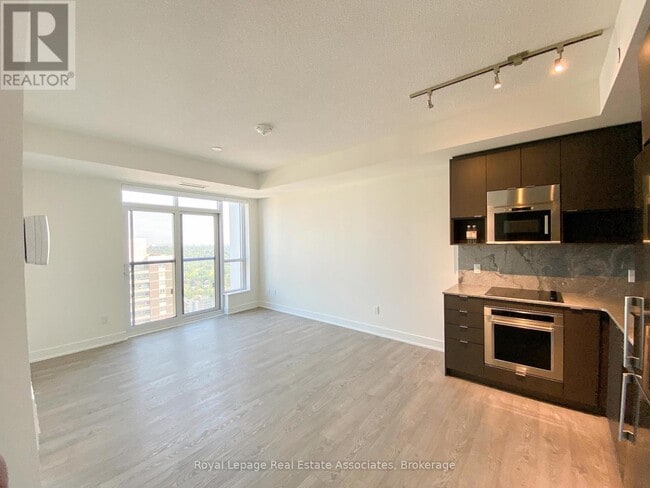 Photo - 7 Mabelle Ave Unité 3603