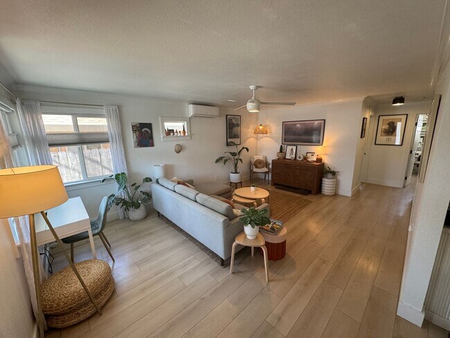Photo - 2 bed 1 bath home with 1 bed 1 bath ADU in...