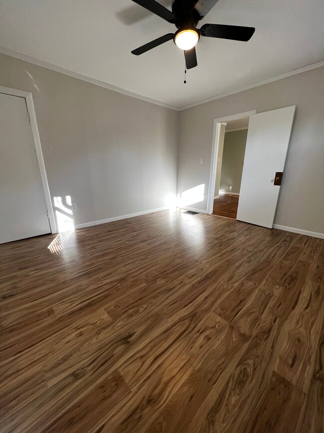 Dormitorio delantero - 4414 Ivanhoe Ave Unidad 4