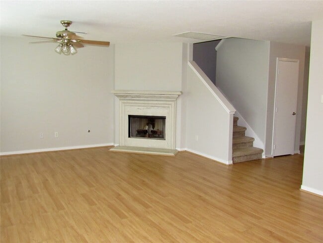 Photo - 3231 Stoneydale Ln