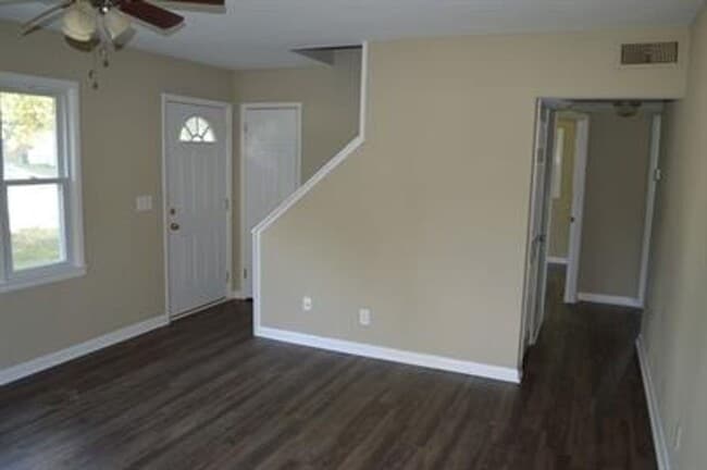 Photo - 5609 Goldenrod Rd
