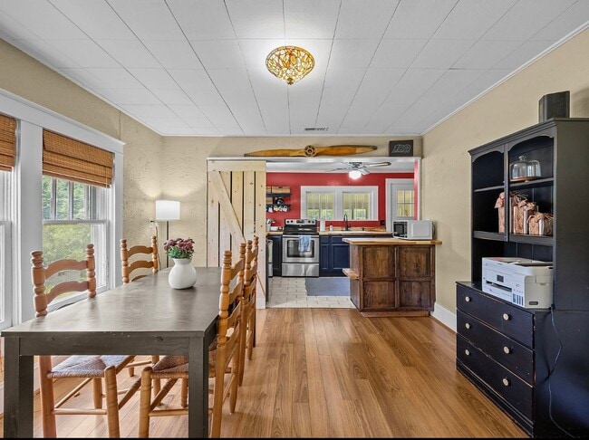 Photo - 1305 Halltown Rd