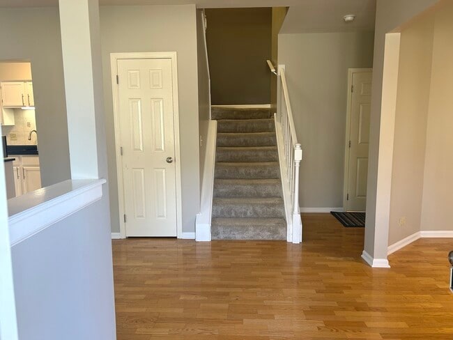 Photo - 1227 S Parkside Dr