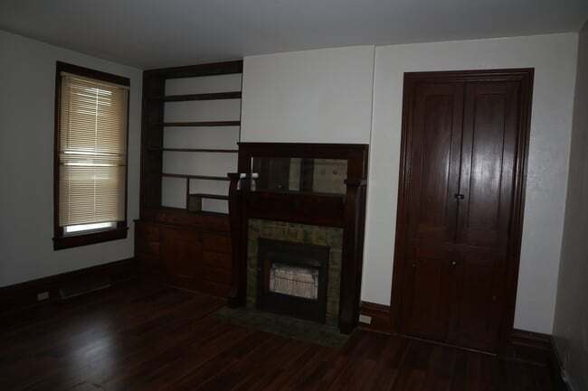 Photo - 215 5th St