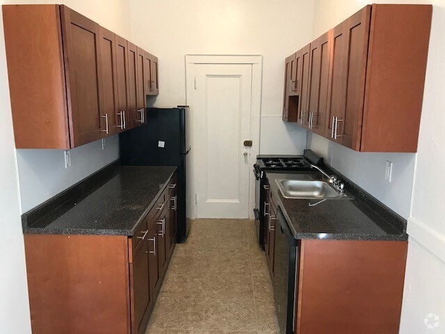 Building Photo - 2051 Commonwealth Ave Rental