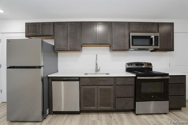 Photo - 799 E Grand Blvd Unit 10