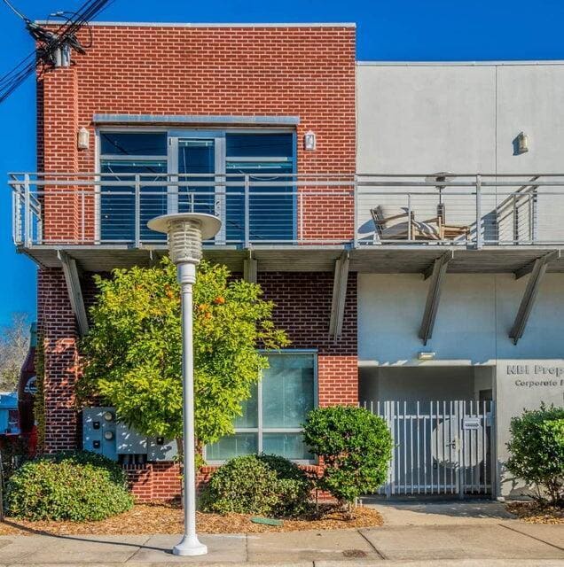 Building Photo - 154 Brooks St SE Unit 201