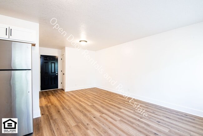 Photo - 1823 Griswold Dr Unit H22
