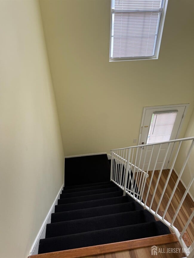 Photo - 813 Plymouth Rd