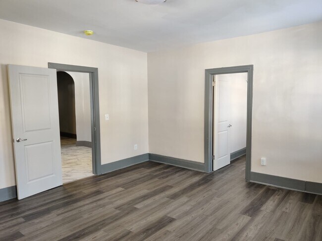 Photo - New Park Apartments