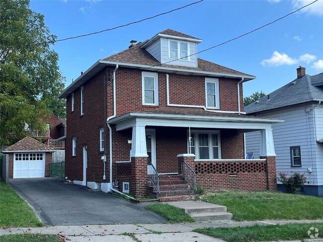 Building Photo - 110 Hayes Ave Rental