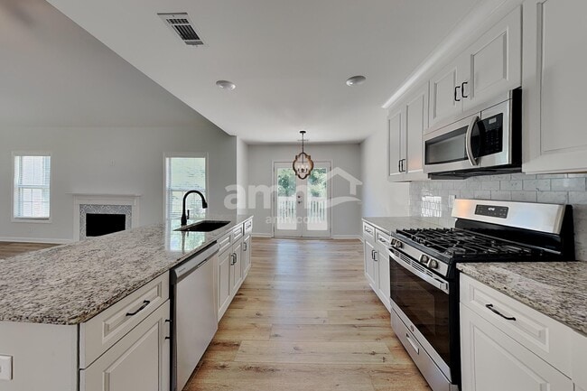 Photo - 5075 Roxton Ln