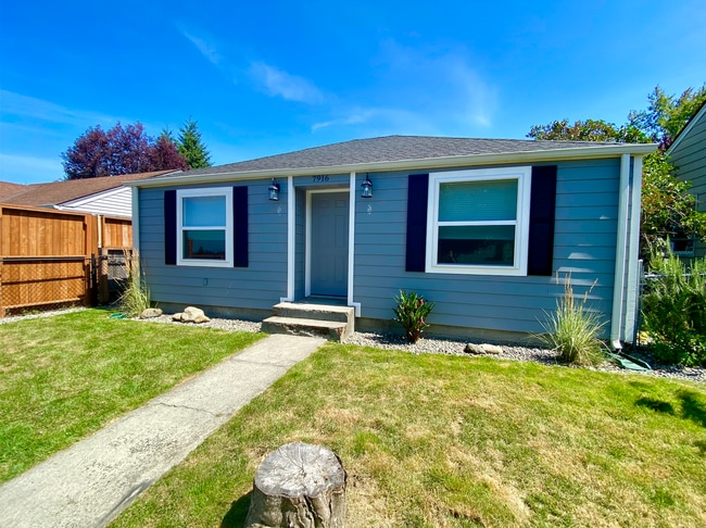 Building Photo - Highland Park House