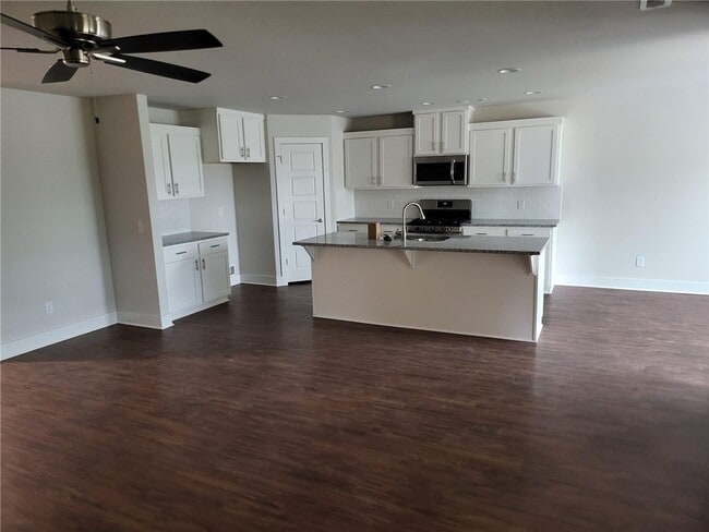 Photo - 2815 Cassidy Ave
