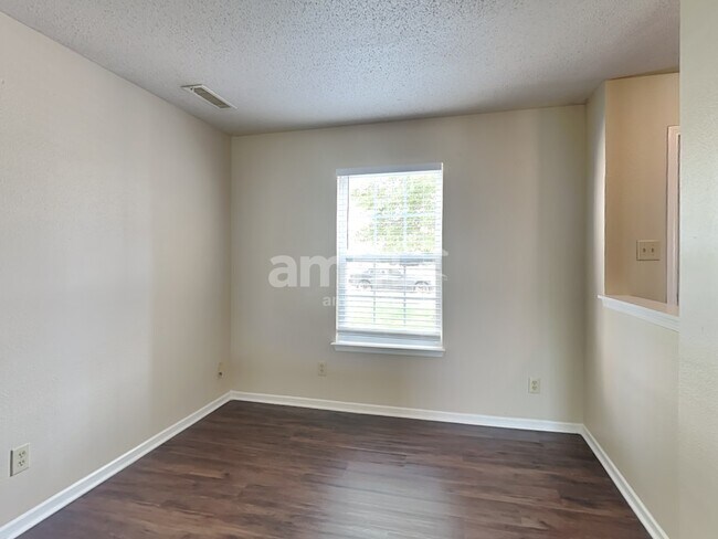 Photo - 6503 W Philadelphia Dr