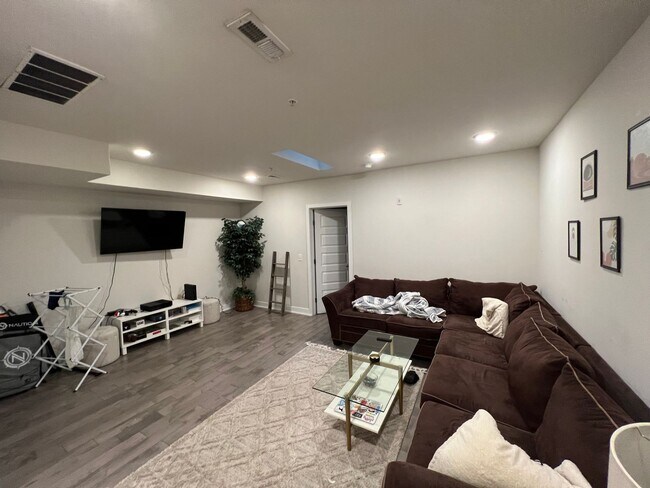 Photo - 1314 N Front St Unidad 1