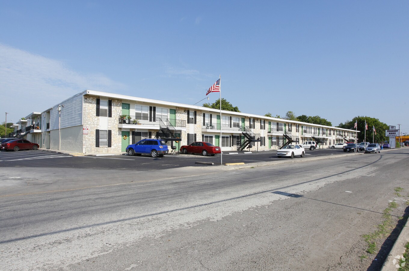 Kennedy Arms Apartments - Kennedy Arms Apartments