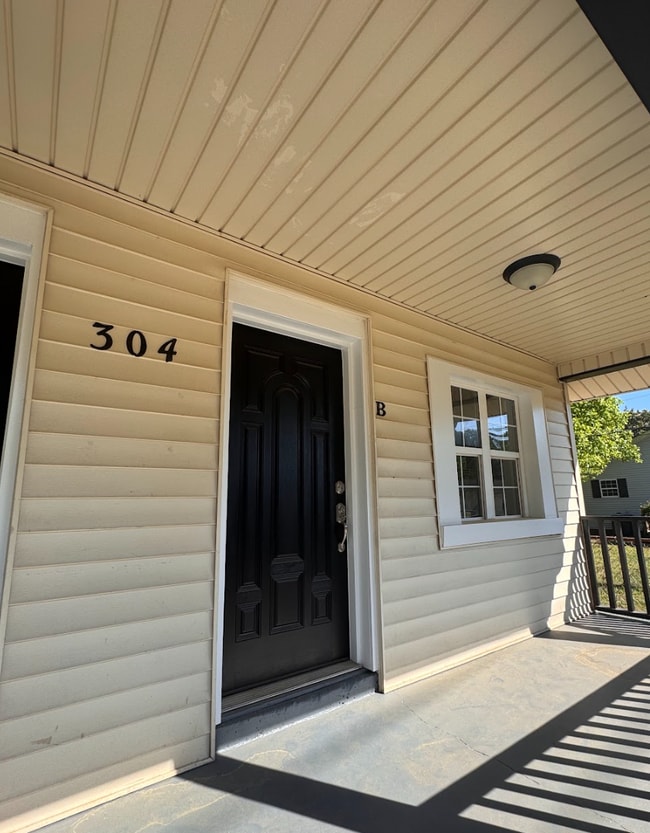 Photo - Greenville Rental Alert! Minutes from Unity Park & Downtown Greenville!