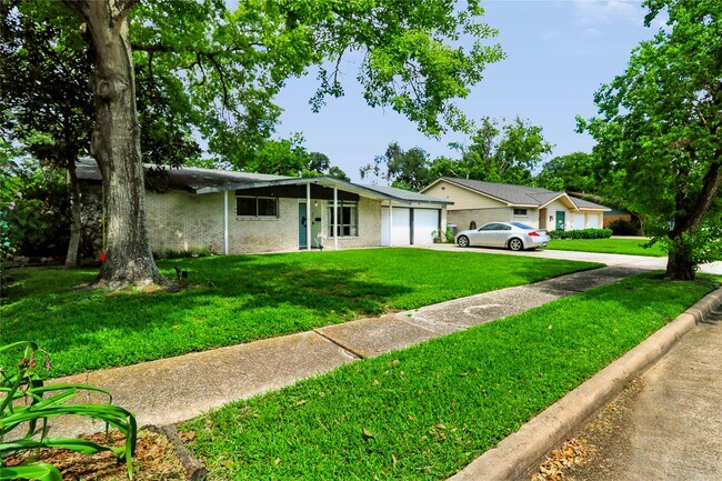 Photo - 11930 Ashcroft Dr