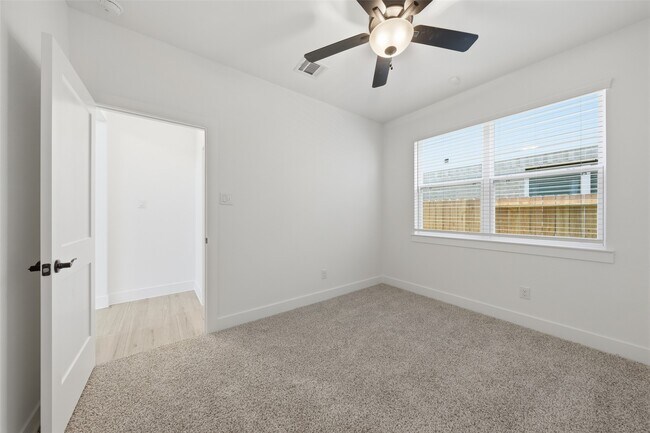 Photo - 2903 Orange Leaf Dr