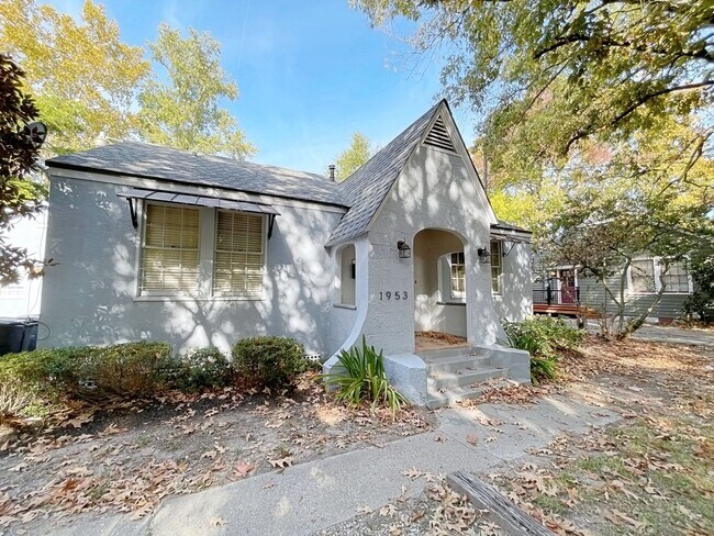 Photo - 3 Bedroom House right off the LSU lakes