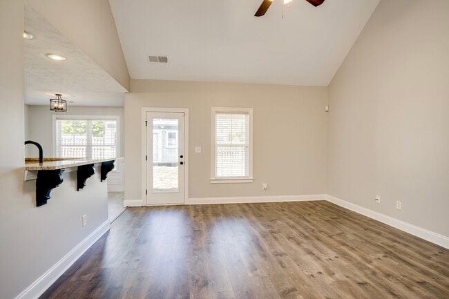 Photo - 635 Shipley Ave