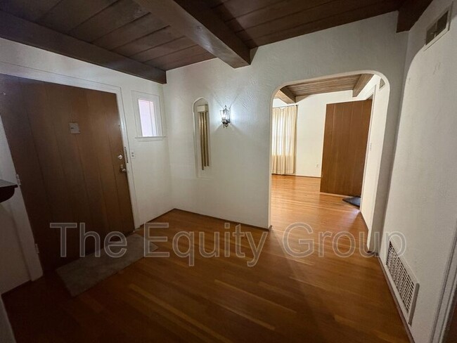 Photo - 1801 Riverside St