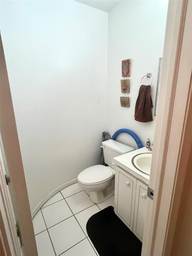 Photo - 2191 NE 68th St Unit 427