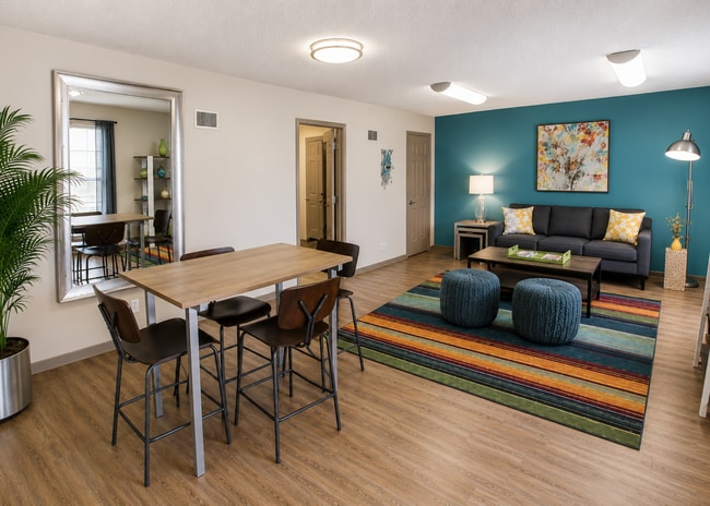 Lenexa Crossing Apartments