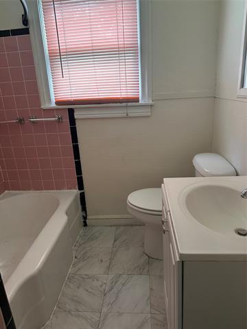 Photo - 1130 Lewis St
