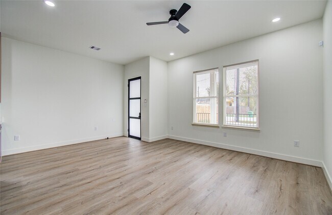 Photo - 1815 McKee St Unit A