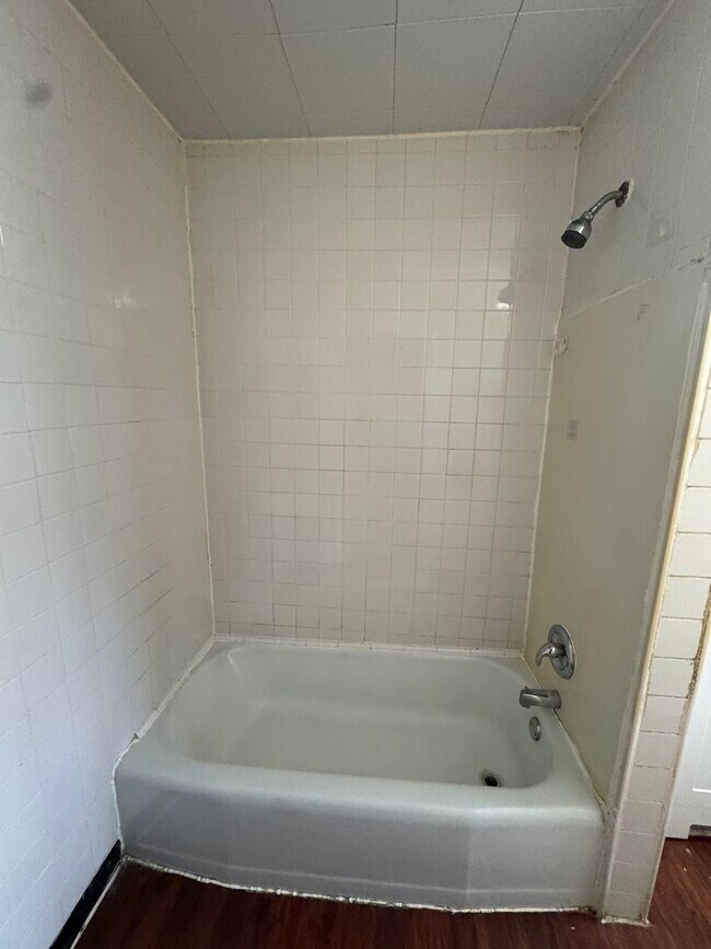 Photo - **AVAILABLE NOW** Desirable East Baltimore, Price reduced - Town Home For Rent!